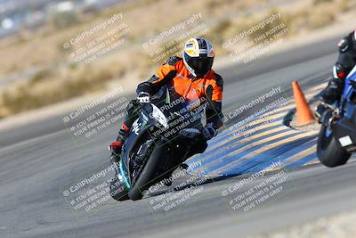 media/Jan-09-2022-SoCal Trackdays (Sun) [[2b1fec8404]]/Turn 11 (935am)/